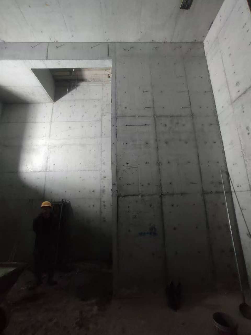 甘孜墙上开槽钢筋断了有影响吗
